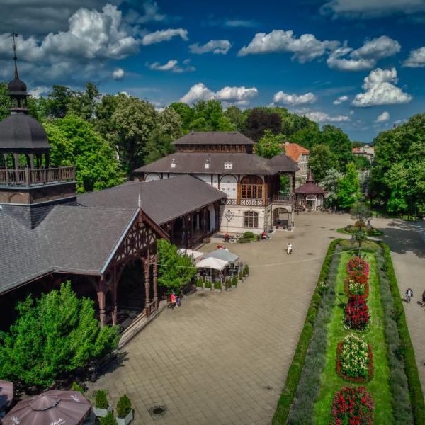 Dom Zdrojowy w Szczawnie-Zdroju