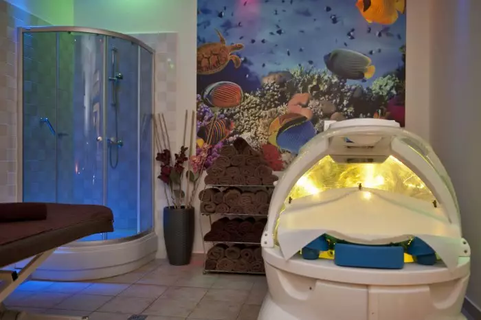 Klinika Uzdrowiskowa „Pod Tężniami" im. Jana Pawła II w Ciechocinku