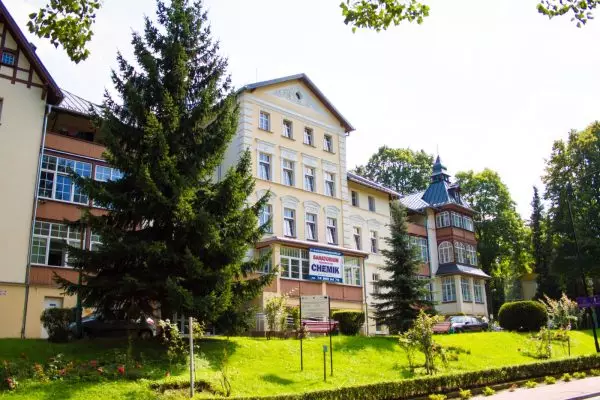 Sanatorium Uzdrowiskowe NZOZ „Chemik" w Dusznikach-Zdroju