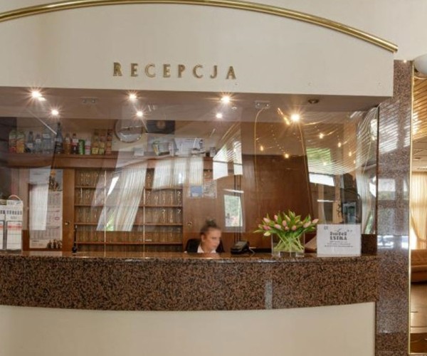 Hotel ,,Ustka” w Ustce