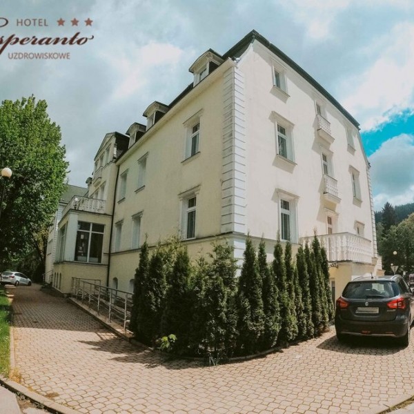 Sanatorium Uzdrowiskowe De Esperanto Medical & SPA w Dusznikach-Zdroju