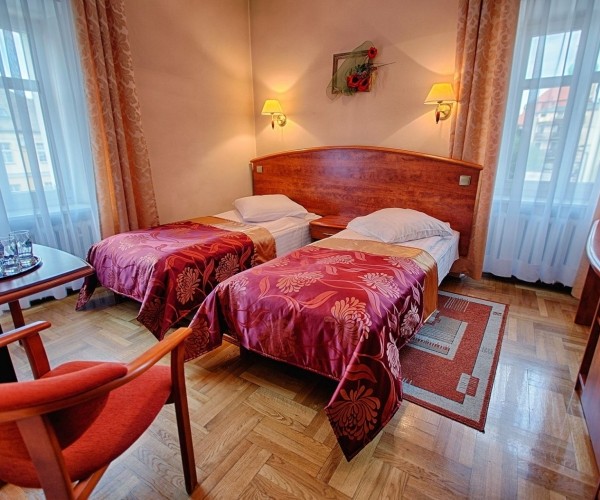 Hotel Kuracyjny „Caspar ***” w Cieplicach Śląskich-Zdroju