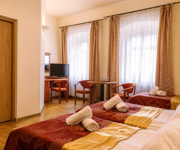 Hotel Kuracyjny „Caspar ***” w Cieplicach Śląskich-Zdroju