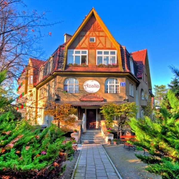 Sanatorium Uzdrowiskowe Azalia w Szczawnie-Zdroju