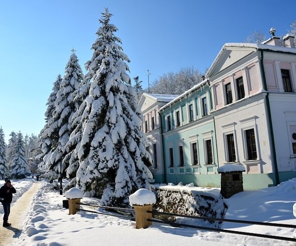 Sanatorium Uzdrowiskowe „Stare Łazienki” w Iwoniczu-Zdrowiu