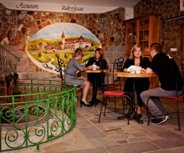 Dom Zdrojowy — Uzdrowisko Świeradów