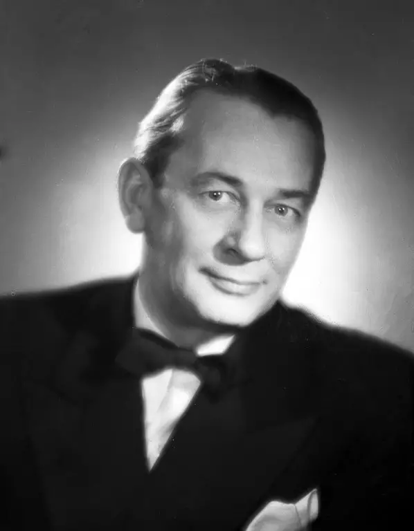 Piosenkarz Mieczysław Fogg
