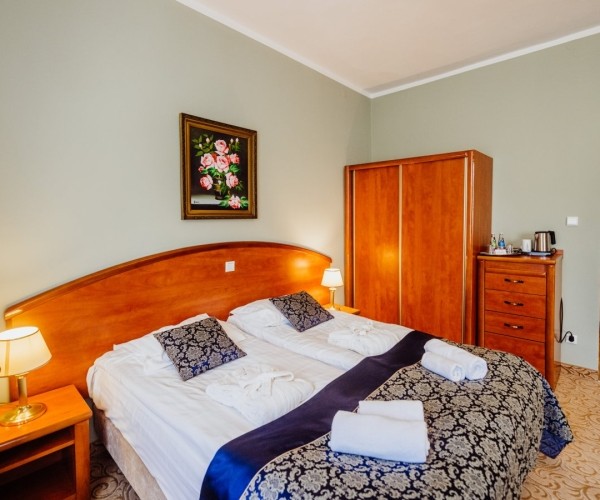 Park Hotel **** „KUR&SPA Buczyński” w Świeradowie-Zdroju