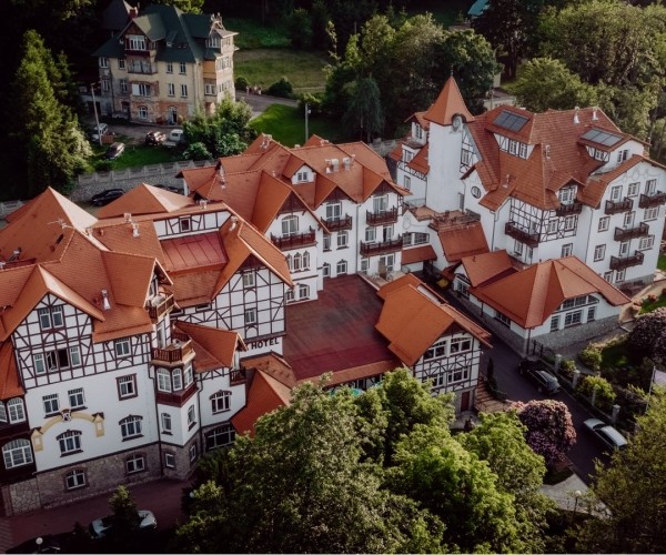 Park Hotel **** „KUR&SPA Buczyński” w Świeradowie-Zdroju