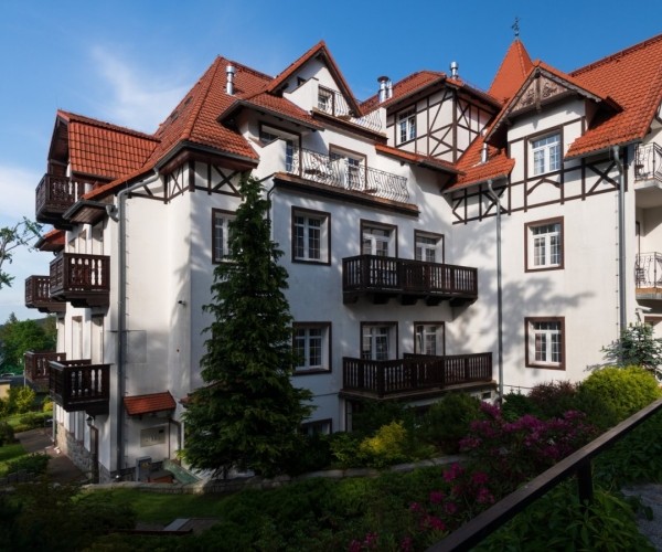 Park Hotel **** „KUR&SPA Buczyński” w Świeradowie-Zdroju