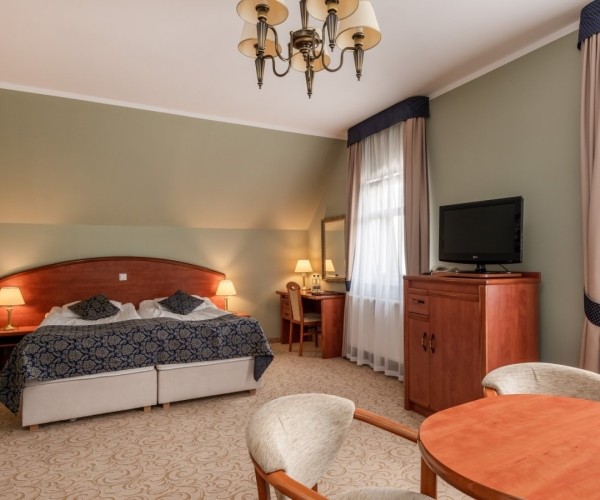Park Hotel **** „KUR&SPA Buczyński” w Świeradowie-Zdroju