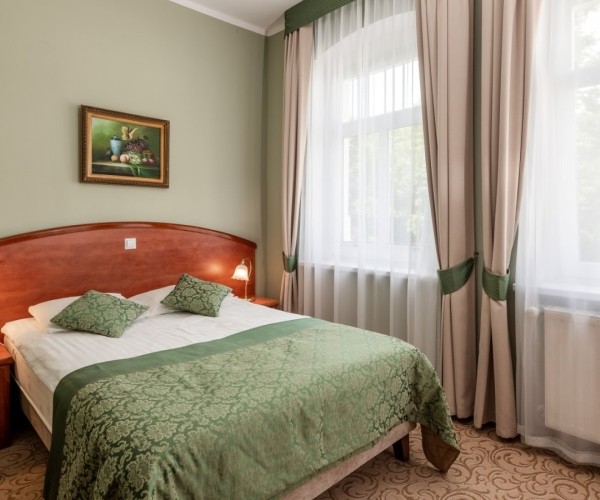 Park Hotel **** „KUR&SPA Buczyński” w Świeradowie-Zdroju