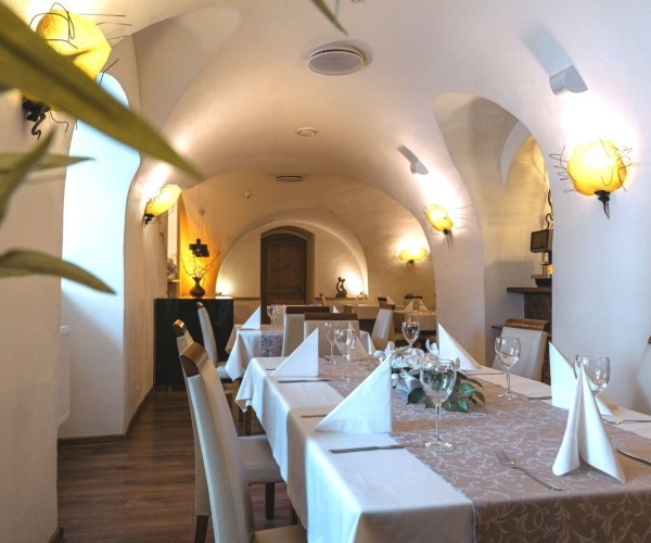 Hotel Kuracyjny „Caspar ***” w Cieplicach Śląskich-Zdroju