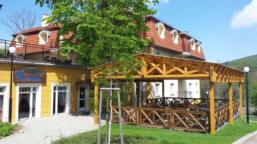 Hotel Zdrojowy Sanus w Świeradowie-Zdroju