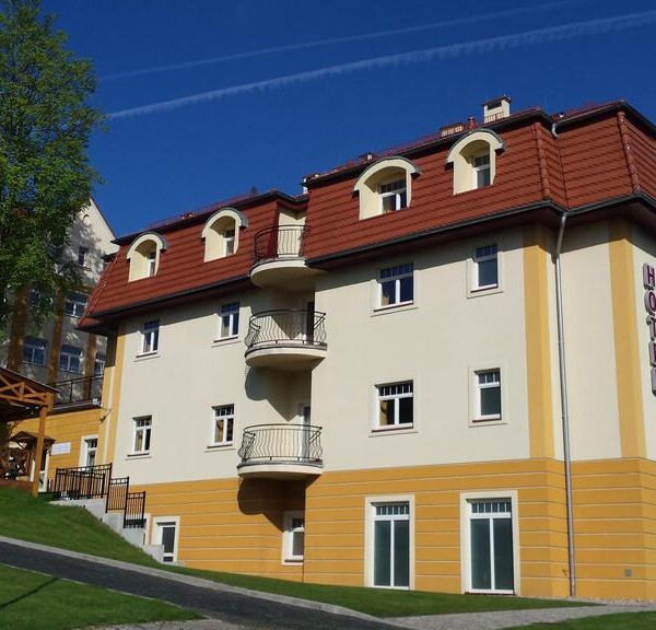 Hotel Zdrojowy Sanus w Świeradowie-Zdroju