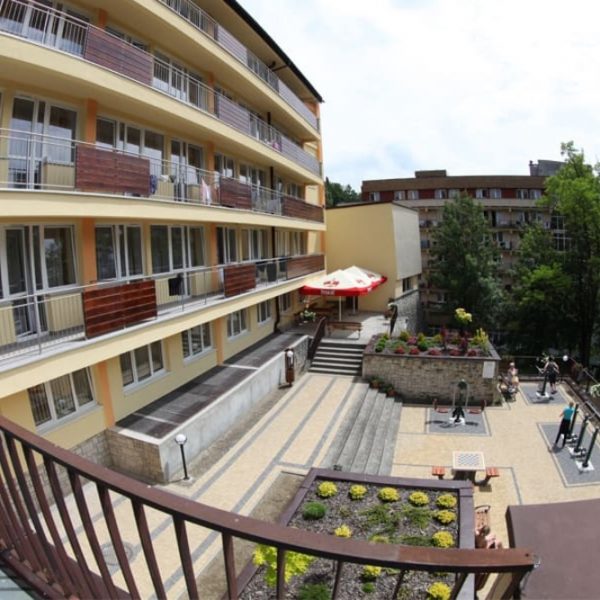 Sanatorium Uzdrowiskowe Leśnik-Drzewiarz w Krynicy-Zdrój