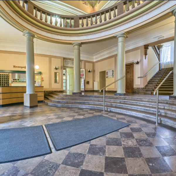 Nowe Łazienki Mineralne – Szpital Uzdrowiskowy w Krynicy-Zdroju