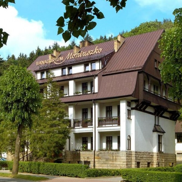 Sanatorium Uzdrowiskowe Moniuszko w Dusznikach-Zdroju