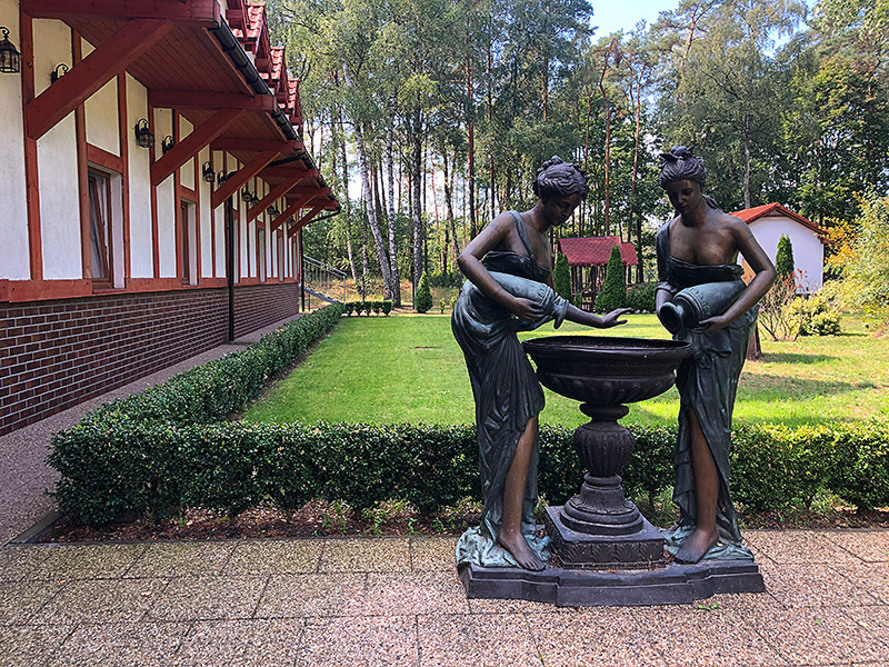 Dom Opieki i Wsparcia „Senior Park" we wsi Pucie