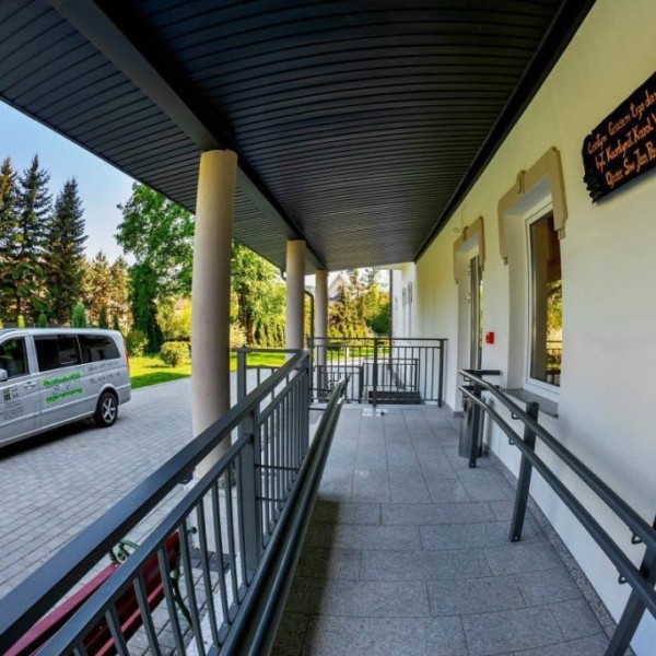 Pałac Seniora „Stary Klasztor" w Rokicinach Podhalańskich