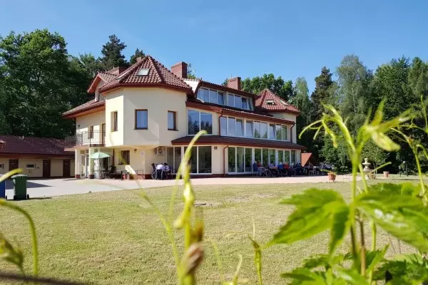 Centrum Opieki i Rehabilitacji „Dom pod Sosnami" w Paszkówce