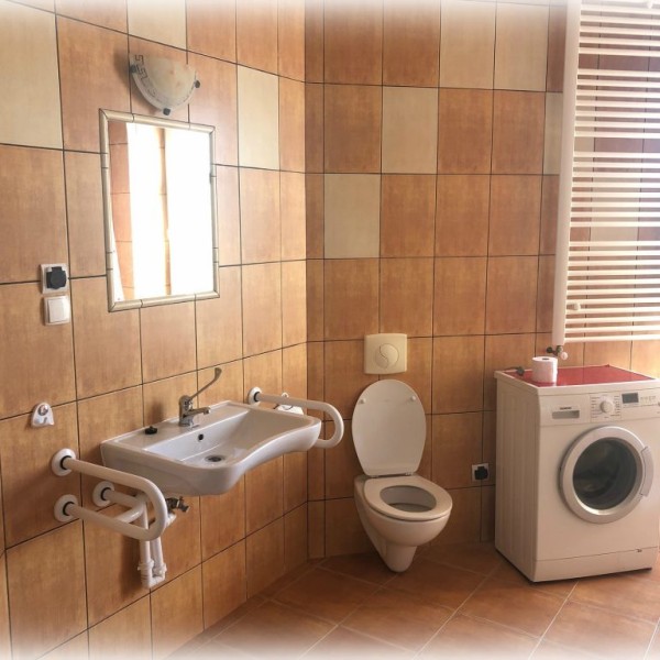 Centrum Rehabilitacji Geriatrycznej „Pałacyk Willa Mick" w Parowej