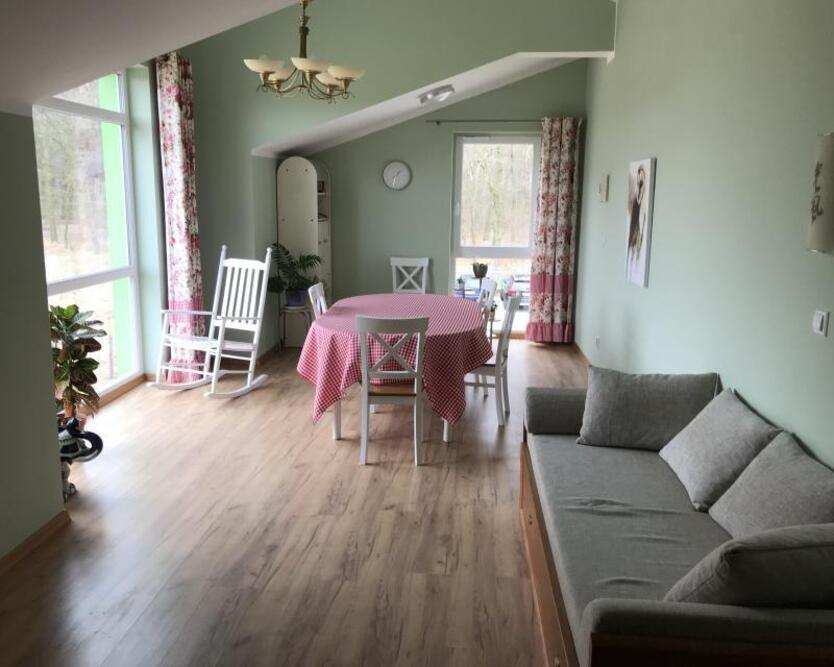 Wspólny salon w Domu Seniora ,,Wiejskie Klimaty" w Rzędzinach