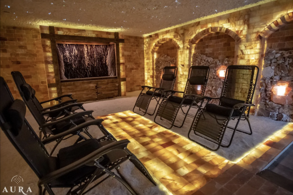 Dom Seniora „Aura" w Przeroślu dysponuje grotą solną i mini tężnią