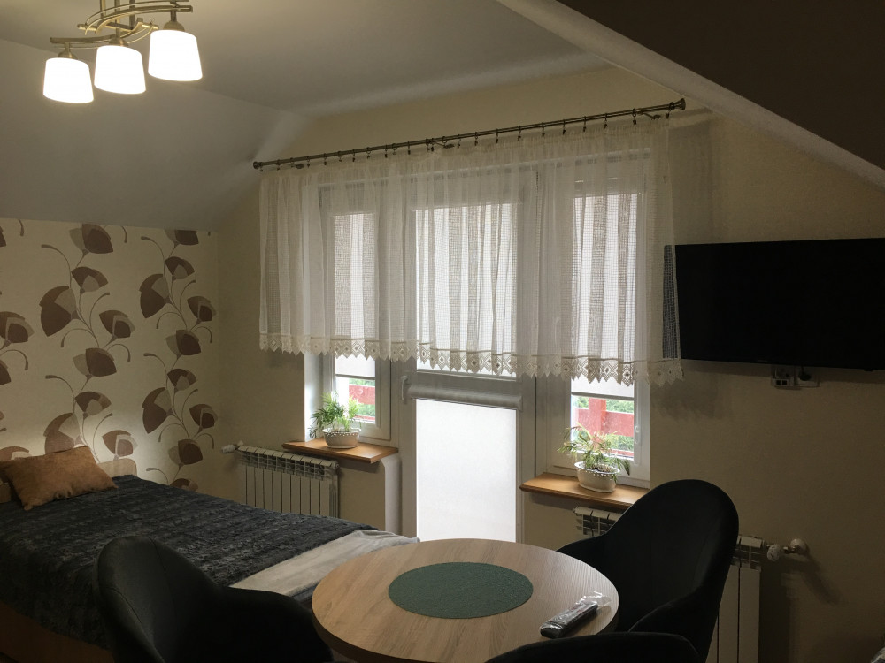 Dom Seniora „Willa DOMMED” w Zaszkowie dysponuje komfortowymi pokojami