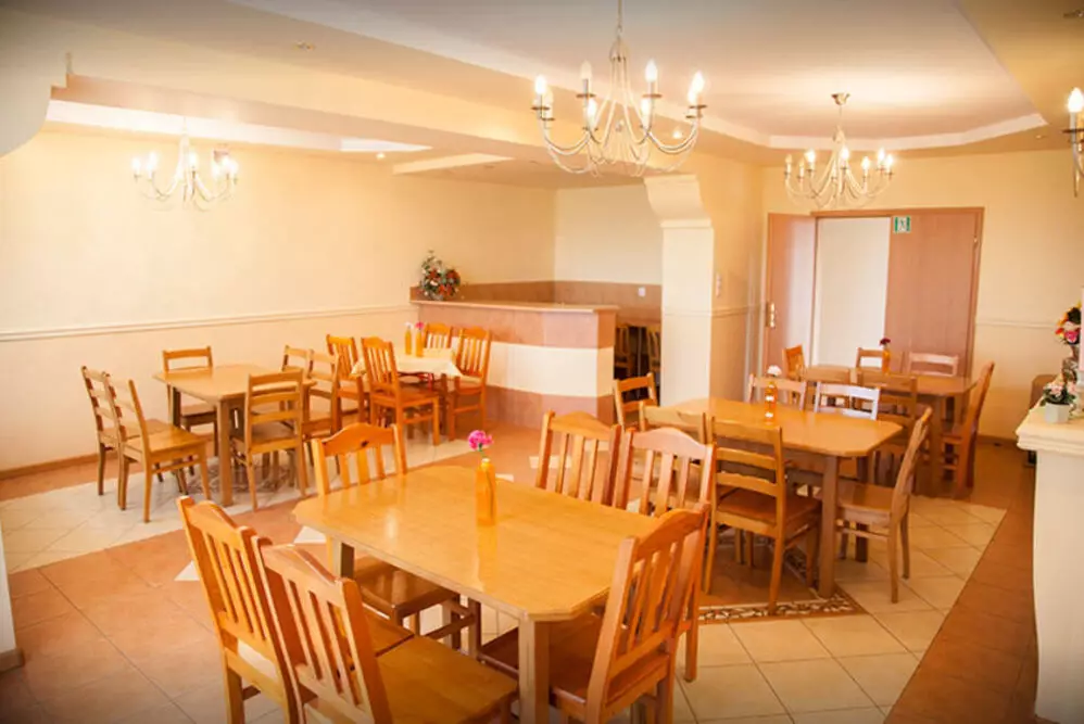 Dom Seniora CM w Marcinowicach dysponuje przestronną jadalnią