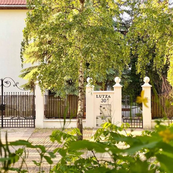 Dom opieki „Róża” w Łomiankach – Dąbrowie
