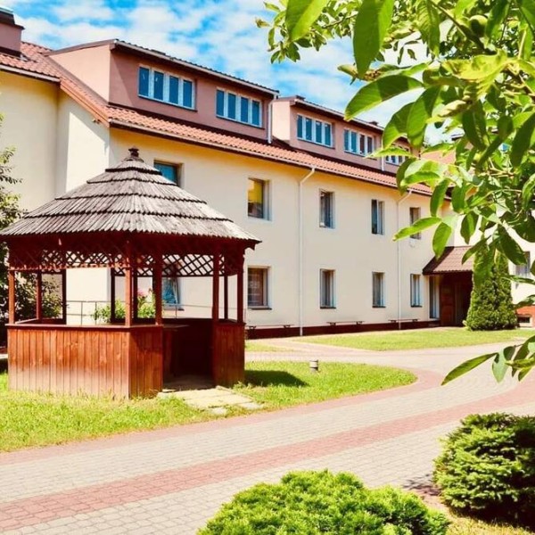 Dom opieki „Róża” w Łomiankach – Dąbrowie