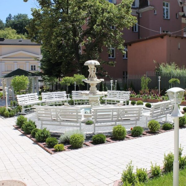 Dom Seniora „Villa Kosmowski” w Szczawnie-Zdroju