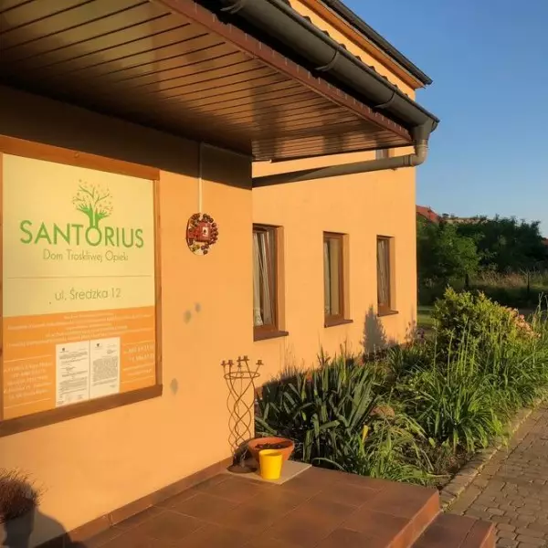 Dom Troskliwej Opieki „Santorius” w Rakoszycach