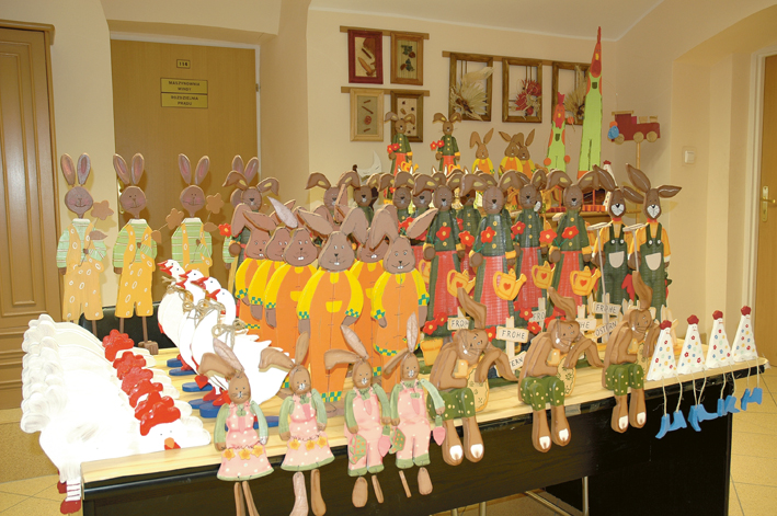 Prace mieszkańców Domu Pomocy Społecznej w Dębnie