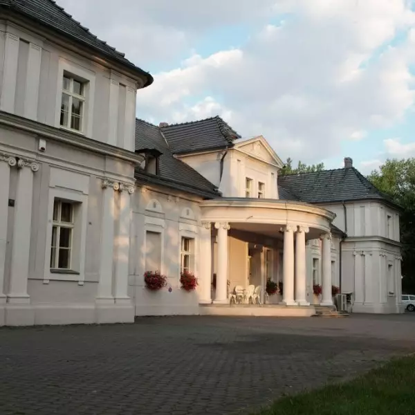 Rezydencja Seniora „Czerwone Wino” w Dakowach Mokrych