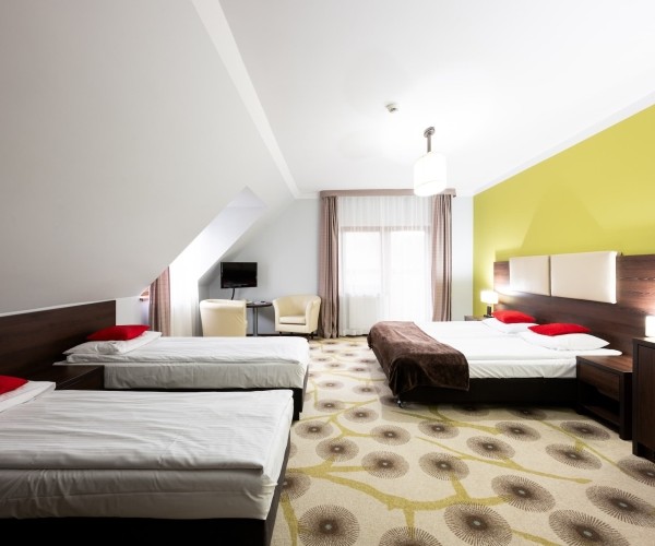 Hotel „Górski Raj” w Porębie Wielkiej