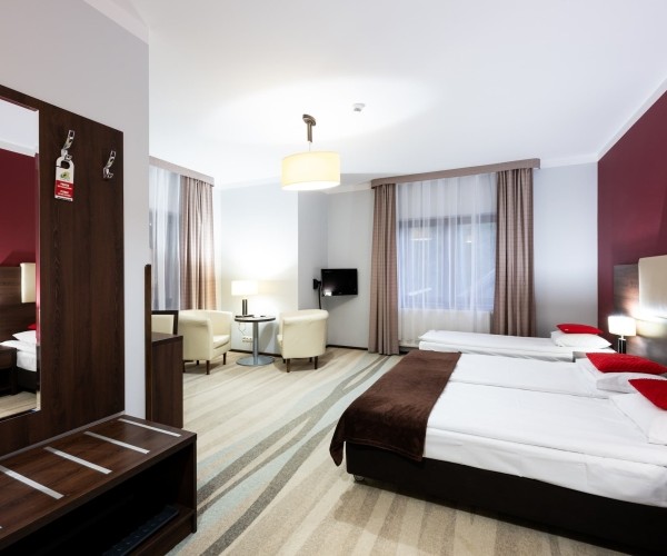 Hotel „Górski Raj” w Porębie Wielkiej