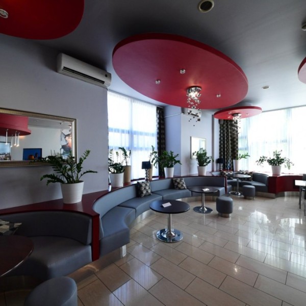 Hotel „Gromada” w Pile