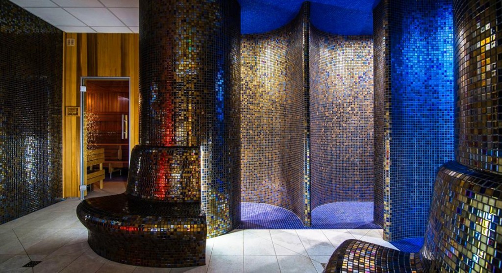 Hotel Continental w Krynicy Morskiej