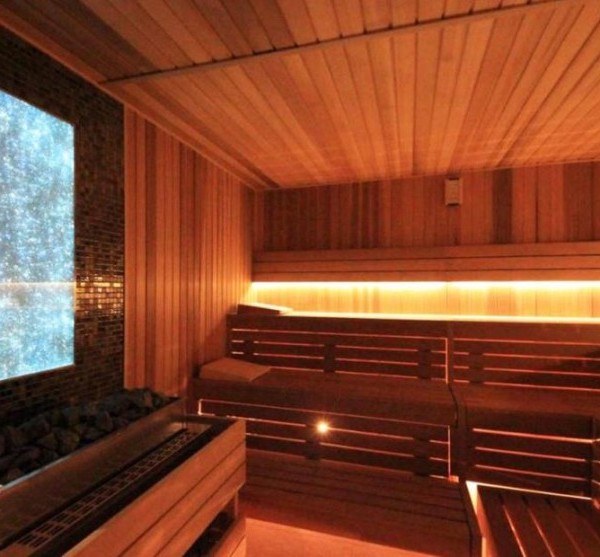 Hotel Continental w Krynicy Morskiej