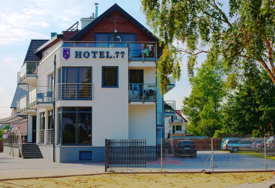 Hotel 77 w Chałupach