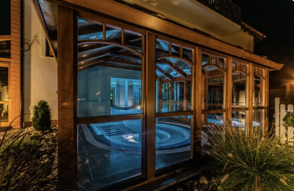 Hotel Kahlberg w Krynicy Morskiej