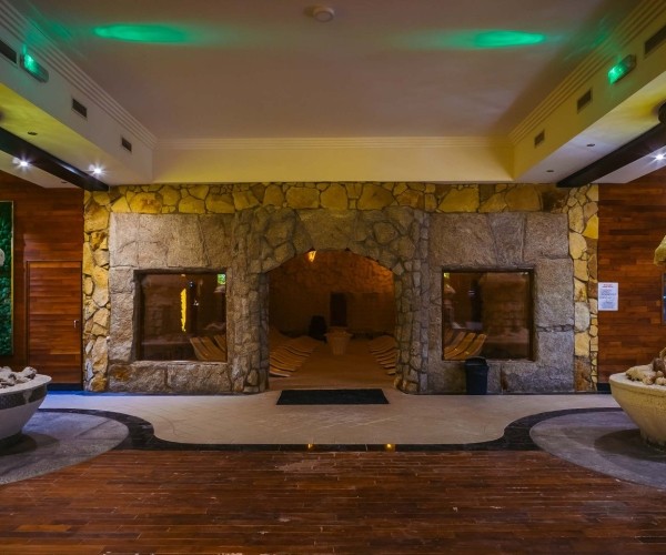 Hotel Gołębiewski w Mikołajkach
