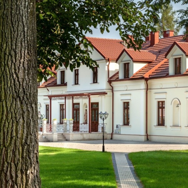 Dwór Prezydencki Boutique Hotel & SPA w Zgłobicach