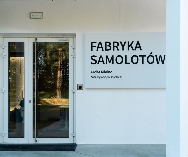 Hotel ARCHE Fabryka Samolotów w Mielnie