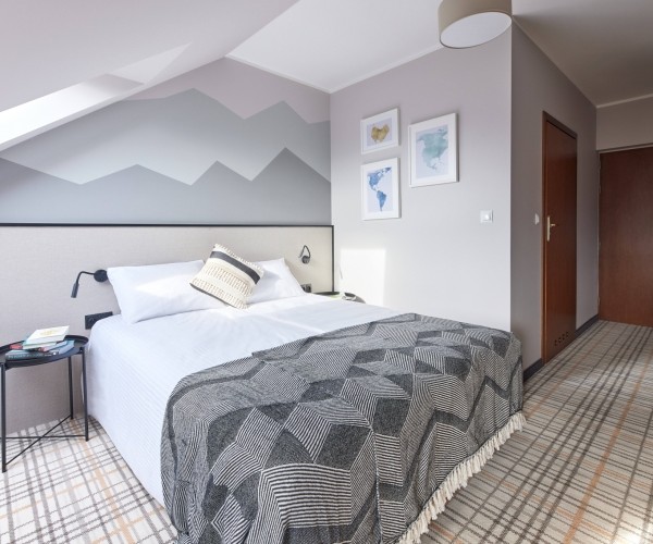 Hotel Kyriad Karkonosze w Wojcieszycach