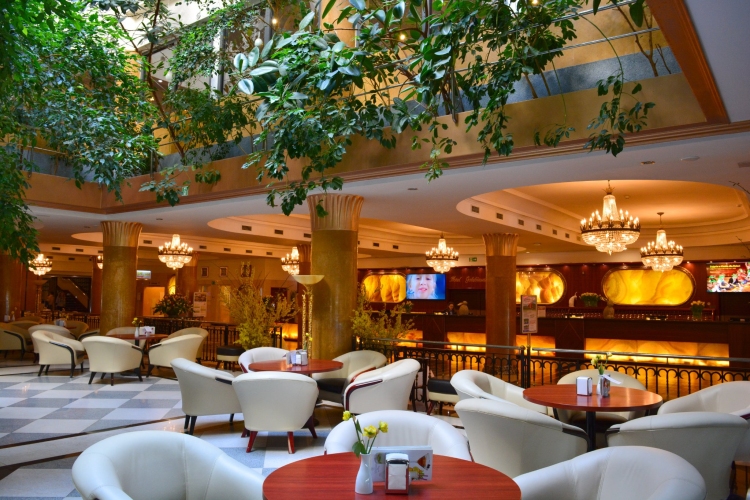 Hotel Gołębiewski w Mikołajkach