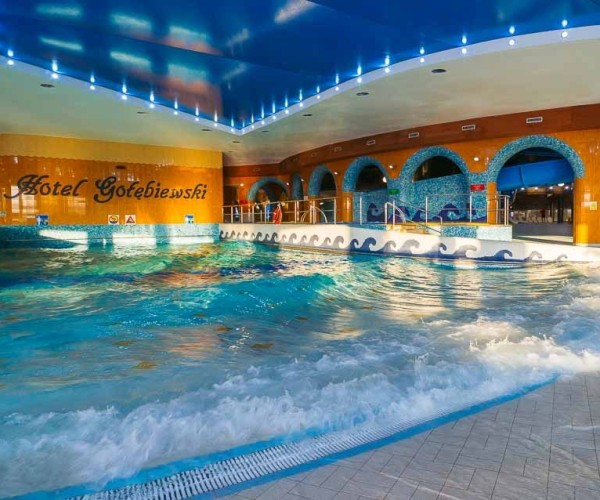 Hotel Gołębiewski w Mikołajkach