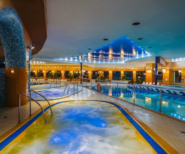 Hotel Gołębiewski w Mikołajkach